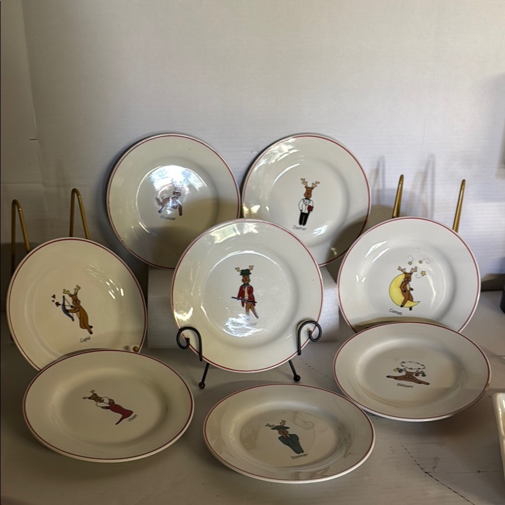 Set of 8 Antique Collectible LTD Santa’s Reindeer China Plates